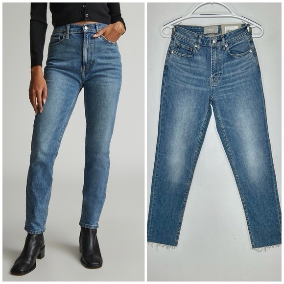 NWT Everlane High Rise ‘The Curvy Cheeky Jean,’ in Classic Blue with Raw Hem, 23 - Picture 1 of 14